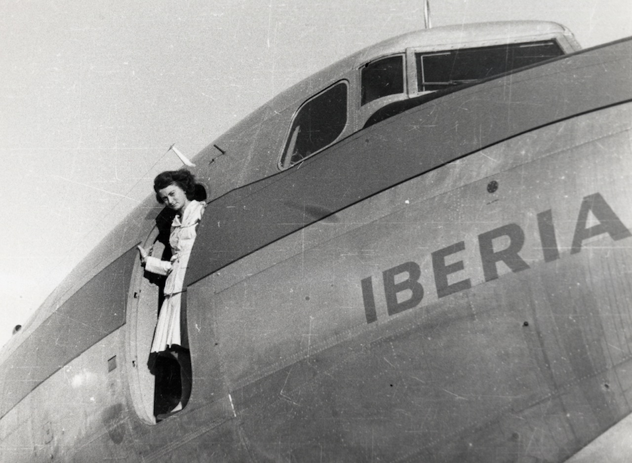Iberia commémore les 80 ans de ses premières hôtesses de l’air : du DC4 à l’A350 1 Air Journal
