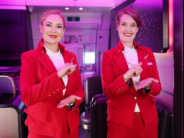 Virgin Atlantic, première compagnie aérienne britannique à proposer un équipage formé à la langue des signes