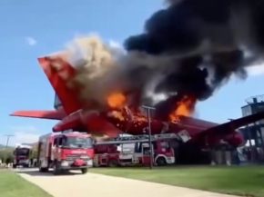 
Un Airbus A340 retiré de la flotte de Turkish Airlines a été très lourdement endommagé, vraisemblablement détruit, par un i