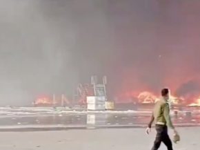 
L’aéroport international Hazrat Shahjalal de Dhaka, capitale du Bangladesh, a été le théâtre d’un violent incendie samed