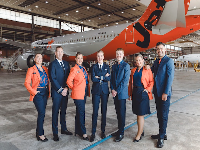 Jetstar dévoile son nouvel uniforme et accueille son premier A320neo