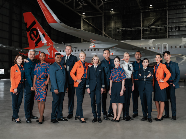 Jetstar dévoile son nouvel uniforme et accueille son premier A320neo 35 Air Journal