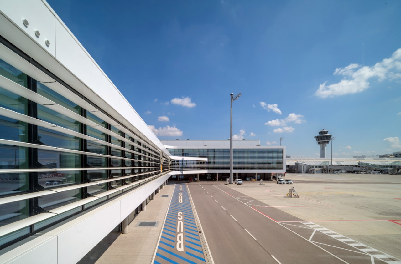 Aéroport de Munich : 100 jours après son ouverture, la nouvelle jetée du T1 fait le plein 1 Air Journal Aéroport de Munich : 100 jours après son ouverture, la nouvelle jetée du T1 fait le plein 1 Air Journal