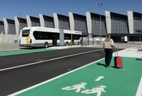 
À partir du 7 mai, les bus desservant Brussels Airport n’arriveront plus devant le terminal mais à une nouvelle gare routièr
