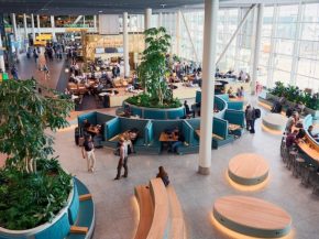 
Le groupe Royal Schiphol a désigné un nouveau collectif d’architectes pour repenser le visage de son aéroport. Objectif : 