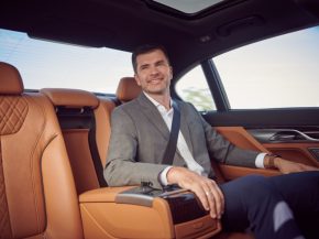 
Emirates va étendre dès février son service de voiture avec chauffeur au Japon à deux nouveaux aéroports, Tokyo-Narita et Os