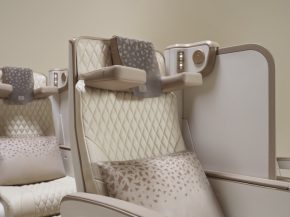 
Emirates a présenté au public, lors de l’Arabian Travel Market (ATM) 2026 à Dubaï cette semaine, deux nouveautés destinée