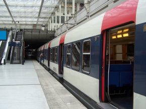 
Les usagers du tronçon nord du RER B, qui dessert l aéroport Paris-Charles de Gaulle, sont appelés à reporter leurs déplacem