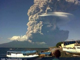 Air-journal-volcan indonesien
