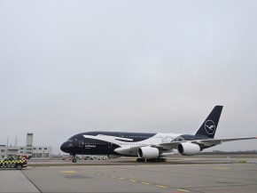 
L’Airbus A380 de Lufthansa, emblème du retour des très gros-porteurs en Europe, arbore désormais une spectaculaire livrée b