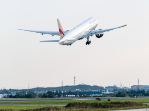 
Après quatre jours de paralysie complète, Air Canada reprend progressivement ses opérations ce lundi soir, à la suite d’un 