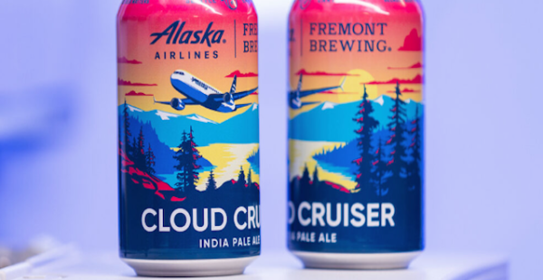 
Alaska Airlines servira sa première bière artisanale exclusive à bord de ses vols, suite à un partenariat avec un brasseur am