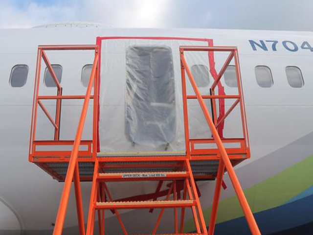 Vol AS1282 Alaska Airlines : le NTSB confirme qu’il manquait des boulons sur le bouchon de porte 1 Air Journal