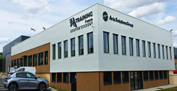 
Le jeudi 28 septembre, BAA Training a inauguré son tout nouveau centre de formation de pilotes, à proximité de l’aéroport d