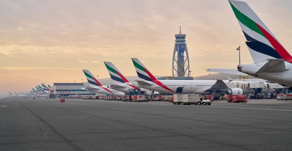 
L’aéroport international de Dubaï (DXB), premier hub mondial pour le trafic international, a enregistré une chute brutale de