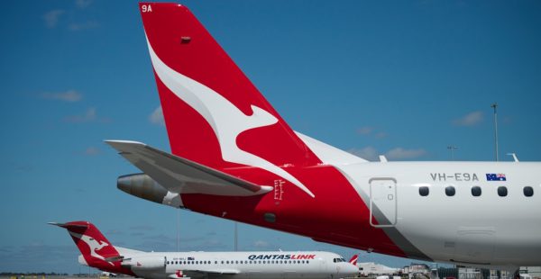 
QantasLink a réceptionné à Perth son premier Embraer E190, appelé à remplacer progressivement les Fokker 100 de sa filiale N