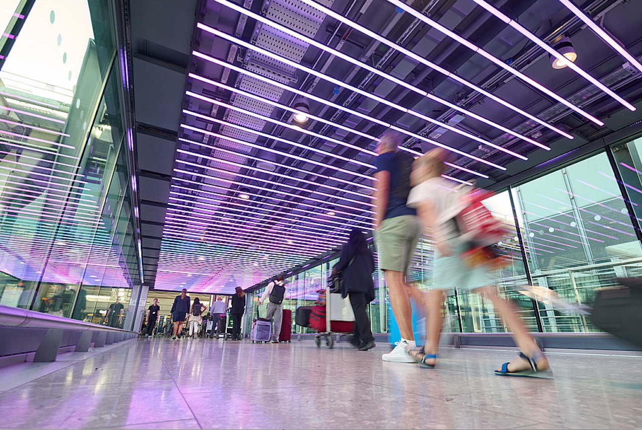 Guerre en Iran : Heathrow perd la moitié de son trafic vers le Moyen-Orient, mais bat un nouveau record de passagers