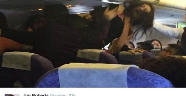 
Les incivilités à bord des avions sont en nette augmentation, particulièrement depuis la fin de la crise sanitaire liée au Co