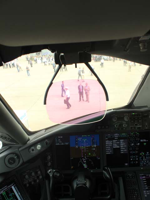 Air-journal_cockpit 787 Dreamliner