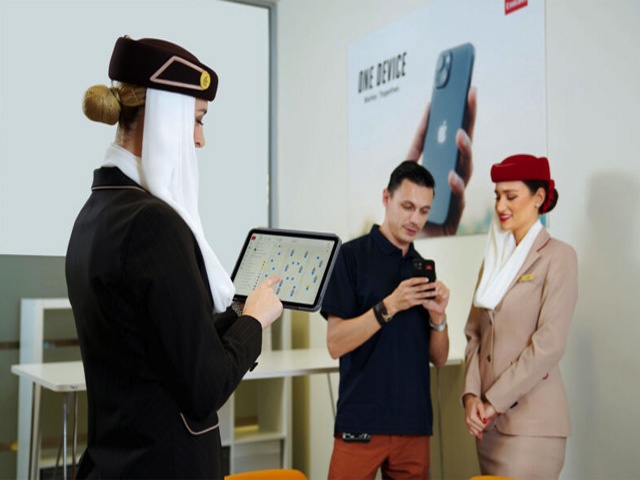 Emirates distribue iPad et iPhone pour ses PNC 48 Air Journal