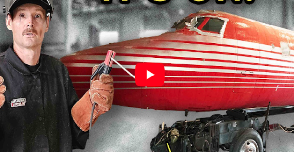 
L’enchérisseur qui s’est emparé du célèbre jet privé d’Elvis Presley se révèle être le YouTubeur James Webb qui env