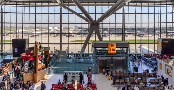 
Londres Heathrow a accueilli près de 7,4 millions de passagers septembre 2025, établissant un nouveau record mensuel et concl