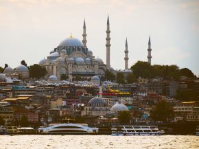 
Entre janvier et novembre 2023, le tourisme international en Turquie a augmenté de 10,82% par rapport à 2022, pour atteindre 46
