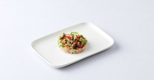 Afin de célébrer le 8ème anniversaire de la ligne Helsinki-Singapour, Finnair s’est une nouvelle fois associée au chef suéd