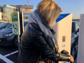 
A partir de janvier 2022, Brussels Airport Company, le gestionnaire de l aéroport de Bruxelles, n’achètera plus que des véhi