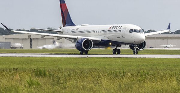 
Le PDG de Delta Air Lines, Ed Bastian, affirme que la panne du système le mois dernier, qui a paralysé les entreprises du monde