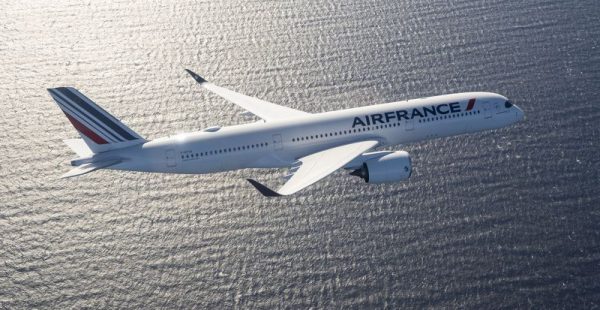 
Le groupe Air France-KLM envisage une nouvelle commande d avions long-courriers, afin de remplacer une partie de sa flotte vieill