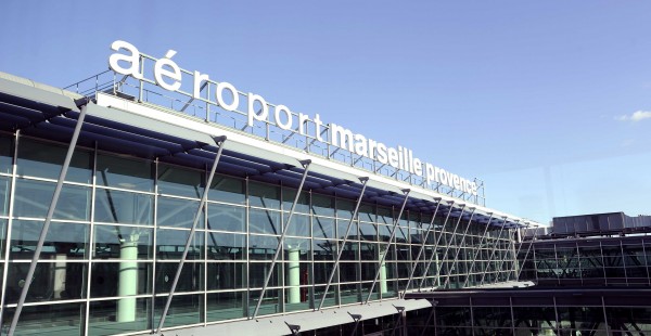 Le trafic aérien à l aéroport Marseille-Provence sera fortement perturbé ce week-end, en raison d une grève des contrôleurs 