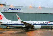 
Le président américain Donald Trump souhaite interdire aux compagnies aériennes chinoises de survoler l’espace russe lors de