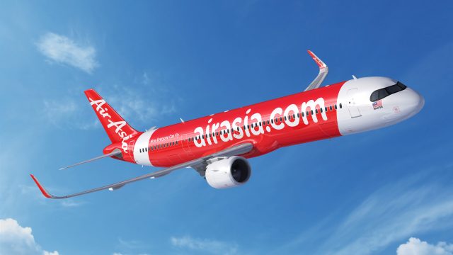 AirAsia fragilisée par le carburant cher, la Malaisie consulte ses concurrentes