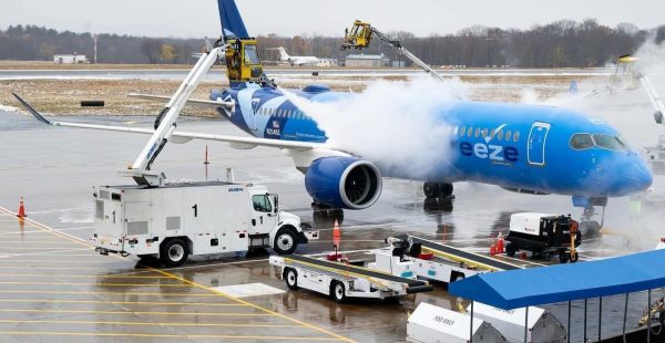 
Les trois grands aéroports new-yorkais – JFK, LaGuardia et Newark – sont fortement perturbés par la tempête de neige Devin