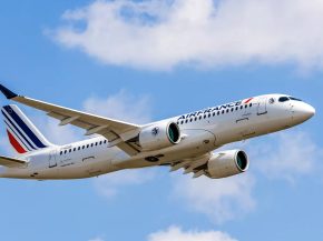 
Deux incidents, l’un en vol pour Air France, l’autre au sol pour Ryanair, alimentent une séquence médiatique déjà tendue 