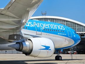 
Aerolíneas Argentinas a officialisé au salon aéronautique de Farnborough la signature d’un contrat de leasing portant sur si