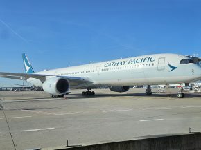 
Jeudi 9 avril, Cathay Pacific a célèbré 40 ans de présence à Paris. La compagnie aérienne hongkongaise a profité de cet an