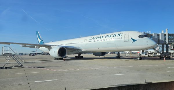 
Jeudi 9 avril, Cathay Pacific a célèbré 40 ans de présence à Paris. La compagnie aérienne hongkongaise a profité de cet an