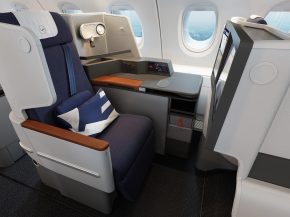 
À partir de l’automne 2026, s’asseoir   au vrai hublot » ou profiter d’un lit plus long en Business sur les Airbus A380 