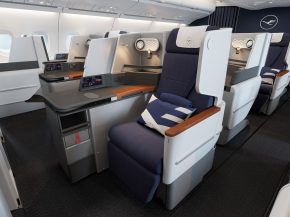 
Lufthansa va moderniser la classe Affaires de l’ensemble de sa flotte d’Airbus A380, avec l’installation de nouveaux siège