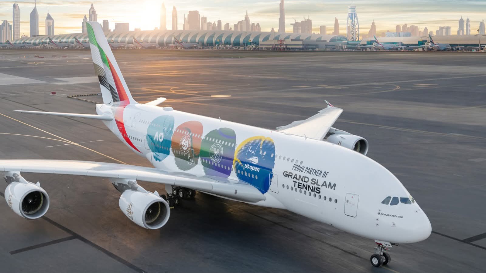 Emirates habille un A380 aux couleurs du Grand Chelem de tennis