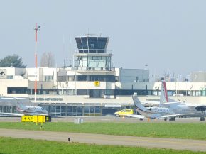 VLM Airlines, la compagnie belge opérant depuis l aéroport d Anvers, a annoncé la cessation immédiate de toutes ses activités