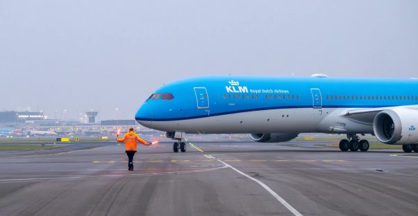 
KLM Royal Dutch Airlines a accueilli son 28e Boeing 787 Dreamliner, baptisé   Krokus », marquant l’achèvement d’un progra