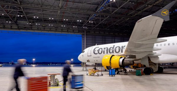 Condor, la compagnie aérienne allemande du groupe britannique en faillite Thomas Cook,  pourra continuer à voler grâce à 