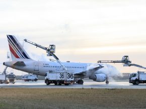 
Alors qu un grand froid est annoncé pour cette semaine, le Groupe ADP (Aéroports de Paris), Météo France, la Direction Géné