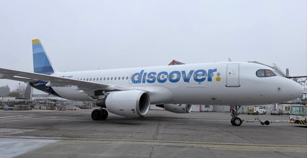 
Une passagère américaine poursuit Lufthansa après une chute grave survenue lors du débarquement à Francfort. L’affaire, qu