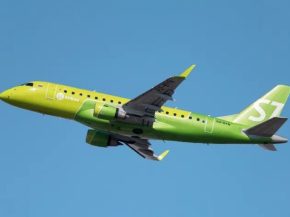 
Les compagnies aériennes russes auraient reçu pour instruction d’empêcher leurs équipages de prendre et de diffuser des pho