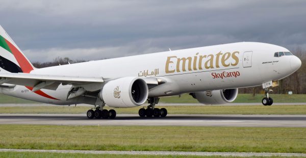 
Emirates SkyCargo met en place un pont aérien entre Dubaï et le Pakistan pour offrir une capacité de fret gratuite sur les vol