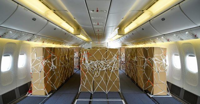 Emirates convertit 10 Boeing 777-300ER en avions-cargo (vidéo) 1 Air Journal